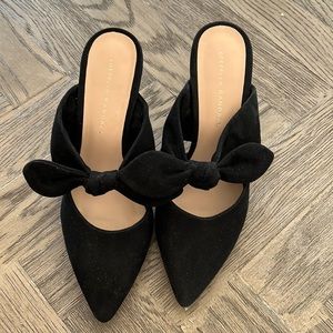 Loeffler Randall bow pump.